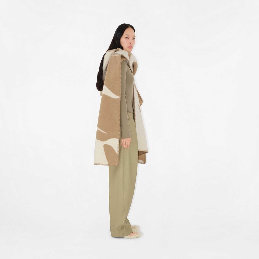 Kvinnor Burberry Capes | Ekd Wool Filt Cape Arkiv Beige